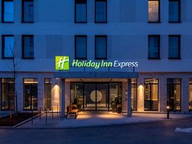 3 Tage mit Frühstück im Holiday Inn Express Munich