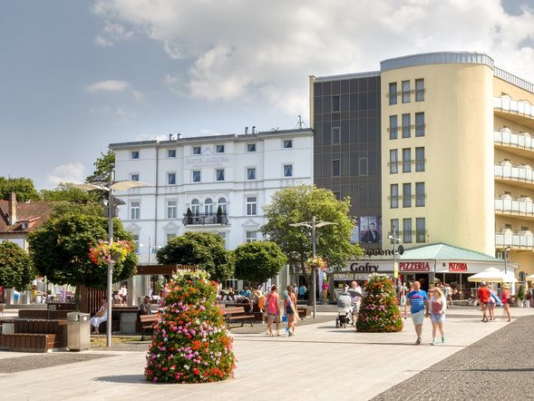 Aurora Hotel 