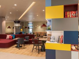 2 Tage mit Frühstück im Hampton by Hilton Munich