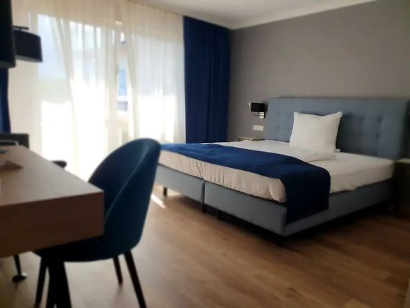 Doppelzimmer BUSINESS mit Kingsize Bett