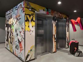 2 Tage Kurzurlaub mit Frühstück im Moxy Hamburg Altona