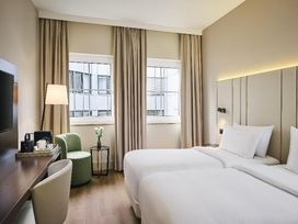 4 Tage mit Frühstück im NH Düsseldorf Königsallee