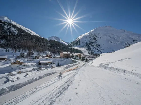 Winterzauber zwischen Pistenspaß und Wellness - 4 Tage in Vent im Ötztal, Tirol inkl. Frühstück
