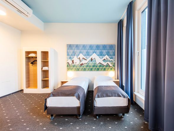 Doppelzimmer STANDARD mit zwei Einzelbetten