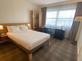 2 Tage mit Frühstück im Hotel Novotel Aachen City