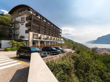 4 Tage Panorama-Auszeit hoch über dem Gardasee mit traumhaftem Seeblick