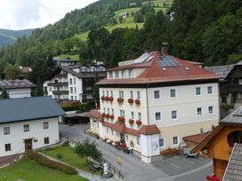 2 Tage Kurzurlaub mit Frühstück im Hotel Kirchenwirt