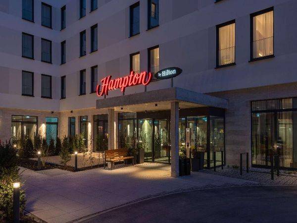 4 Tage mit Frühstück im Hampton by Hilton Munich in München, Bayern inkl. Frühstück