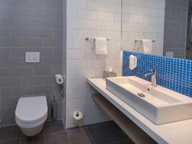 2 Tage mit Frühstück im Holiday Inn Express Wiesbaden