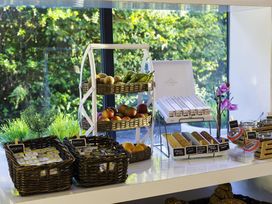 7 Tage vor den Toren Amsterdams mit Frühstück