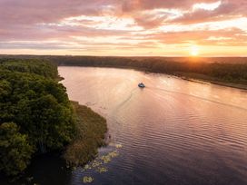 4 Tage Hausboot Angelurlaub an der Müritz
