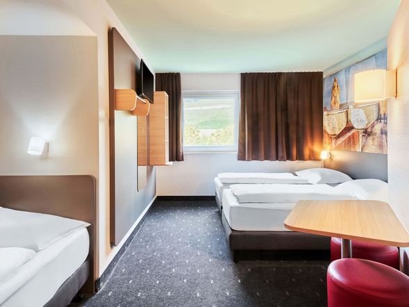 Dreibettzimmer