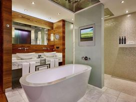 4 Tage zentral in der Hauptstadt verbringen