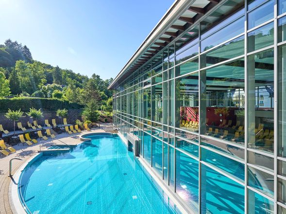 Fünf Wohlfühl-Tage mit zwei Abendessen & Therme