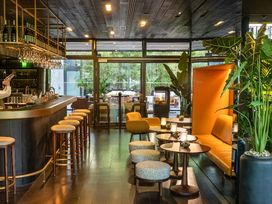 5 Tage nahe des Kaufhauses KaDeWe in Berlin