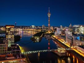 3 Tage im INNSIDE by Malia Düsseldorf Hafen genießen