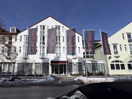 2 Tage Kurzurlaub mit Frühstück im DORMERO Hotel München-Kirchheim Messe