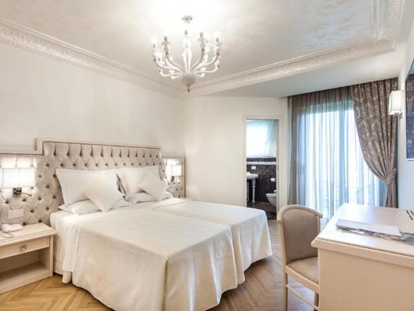 Badeurlaub an der Adria - 7 Tage mit Frühstück in Milano Marittima