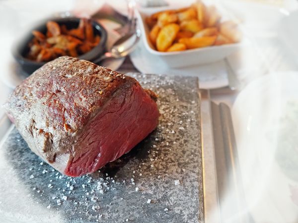 Heißer Stein Arrangement in Bielefeld Halbpension