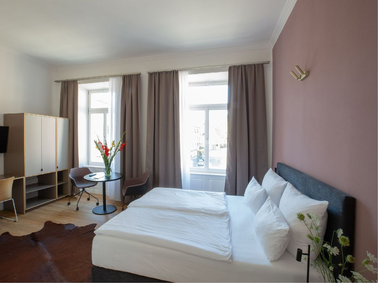 Doppelzimmer mit kleiner Küchenzeile