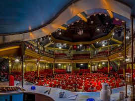 Der achtsame Tiger im Schmidts Tivoli in Hamburg – Kindermusical mit Ticket & Hotel