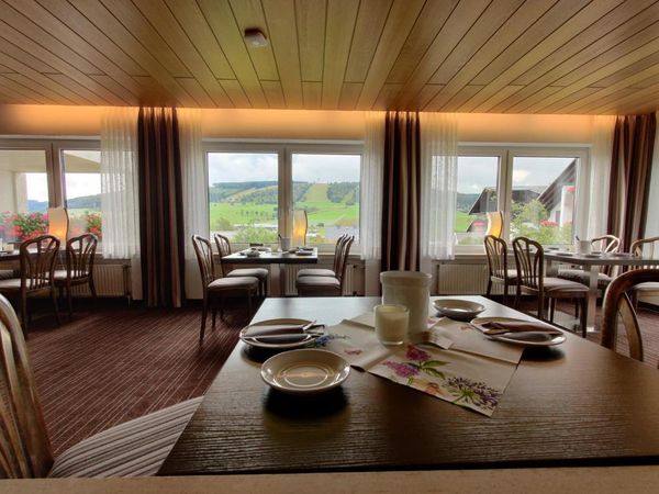 Auf vier Pfoten durch das Sauerland: 3 Tage Urlaub mit Hund in Willingen, Hessen Frühstück