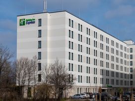 2 Tage mit Frühstück im Holiday Inn Express Munich