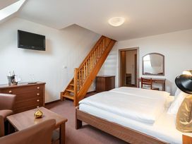 2 Tage Kurzurlaub mit Frühstück im Pytloun Wellness Hotel Hasištejn