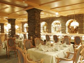 4 Tage Kurzurlaub mit VP+ im Burghotel am Hohen Bogen by Donna Hotels & Resorts