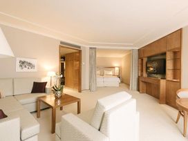 5 Tage im Grand Elysee Hamburg 