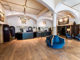 3 Tage im Hotel NH Amsterdam Schiller