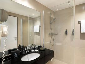 2 Tage im Elaya Hotel Hamburg mit Frühstück
