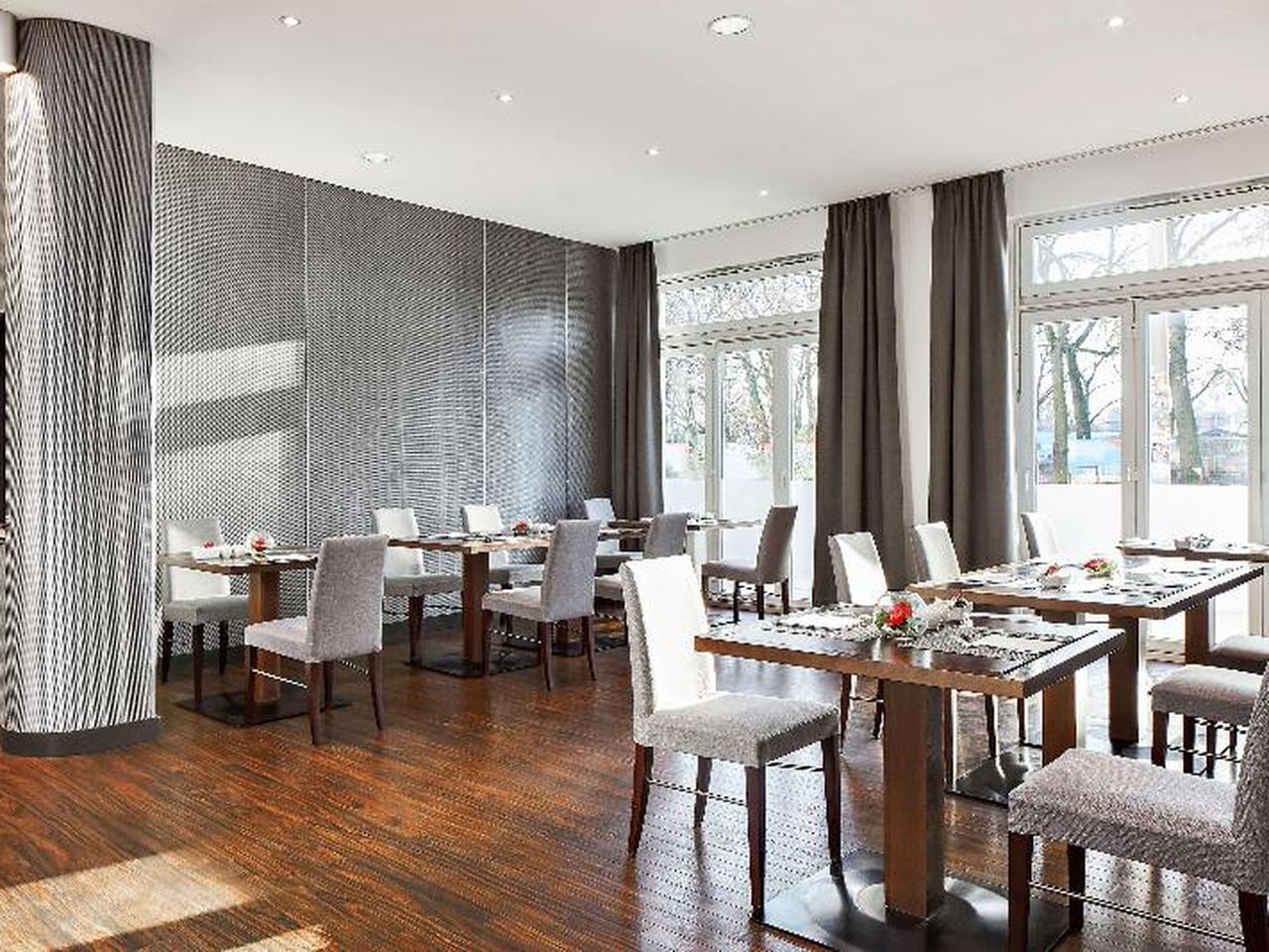 5 Tage im NH Collection Hamburg City mit Frühstück