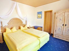 2 Tage Kurzurlaub mit Frühstück im Haus Tonburg - RoLigio-Campus