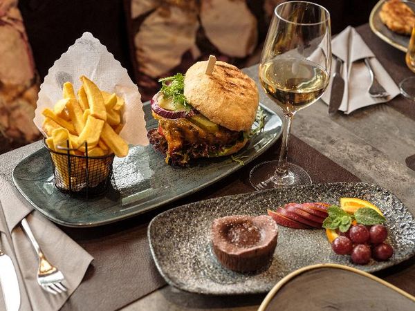 5 Tage im Leonardo Hotel Hamburg Nur Übernachtung