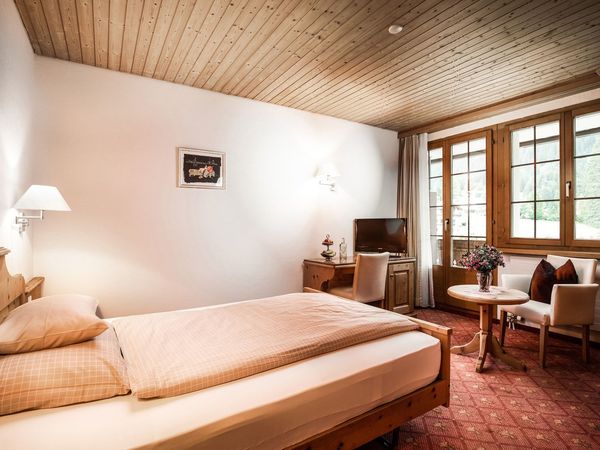 6 Tage Auszeit im schönen Hotel Waldhaus Am See in Valbella, Graubünden inkl. Halbpension
