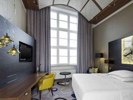 2 Tage im eleganten Sheraton Hannover Pelikan Hotel