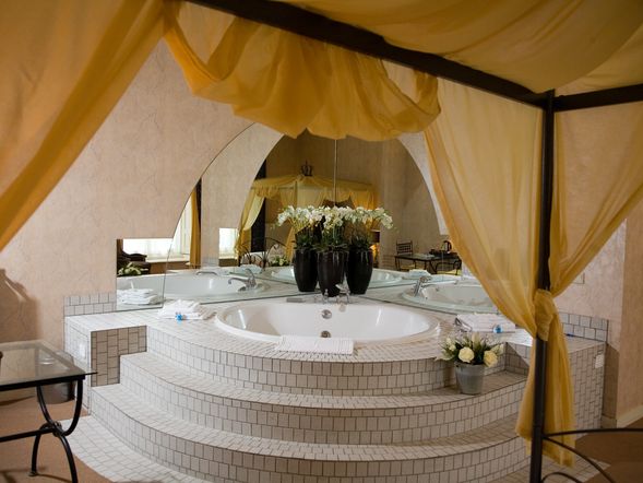 Imperial Suite mit Badewanne