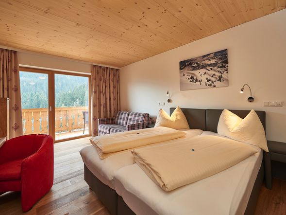 Dreibettzimmer (2 Erw. + 1 Kind)
