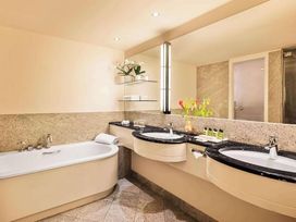 5 Tage im Grand Elysee Hamburg 