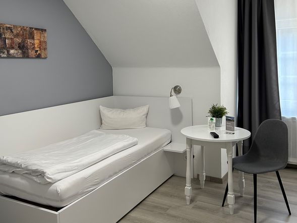 Einzelzimmer  zur Alleinbelegung - Superior mit Balkon