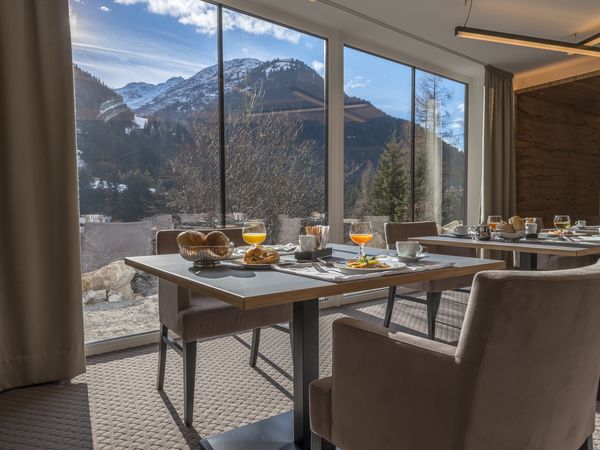 6 Tage Alpenpanorama genießen – Adults only! in St. Anton am Arlberg, Tirol inkl. Halbpension