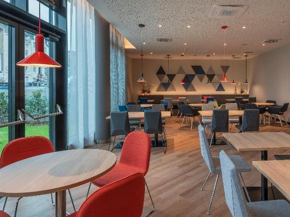 Holiday Inn Express Düsseldorf - Hauptbahnhof