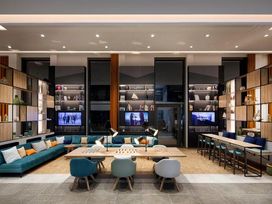2 Tage im Holiday Inn Hamburg-HafenCity 