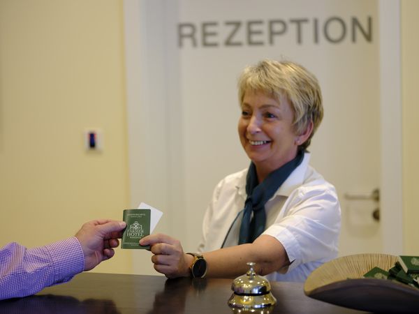 Seenplatte: Eröffnungsdeal: 500m² Wellness pur in Teschow (Teterow), Mecklenburg-Vorpommern Halbpension