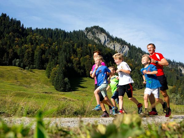 4 Tage Kurzurlaub mit der ganzen Familie in Bezau im Bregenzerwald, Vorarlberg inkl. Halbpension