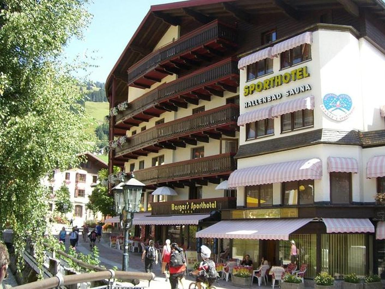 9 Tage im Berger's Sporthotel die Alpen genießen