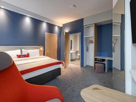 2 Tage mit Frühstück im Holiday Inn Regensburg