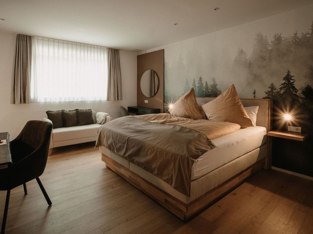 Großes Doppelzimmer mit eigenem Balkon oder Terrasse