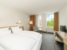 Deggendorf trifft London - 2 Tage im SCOTTY + PAUL Hotel Deggendorf